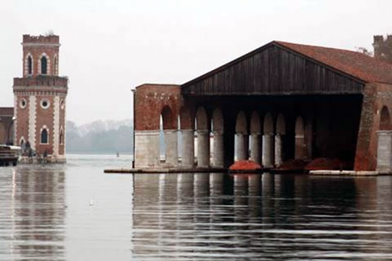 Floating Assembly Halls in Arsenale